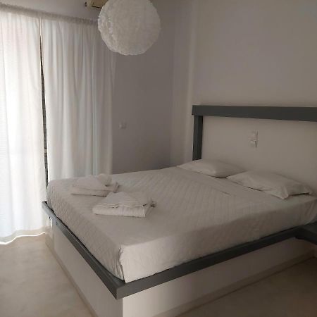 Golden Star Praxitelous Apartment Agia Marina  Bagian luar foto