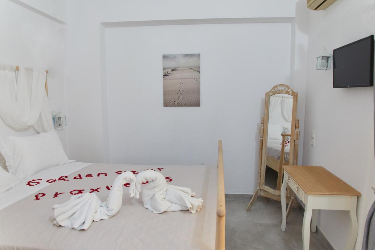 Golden Star Praxitelous Apartment Agia Marina  Bagian luar foto