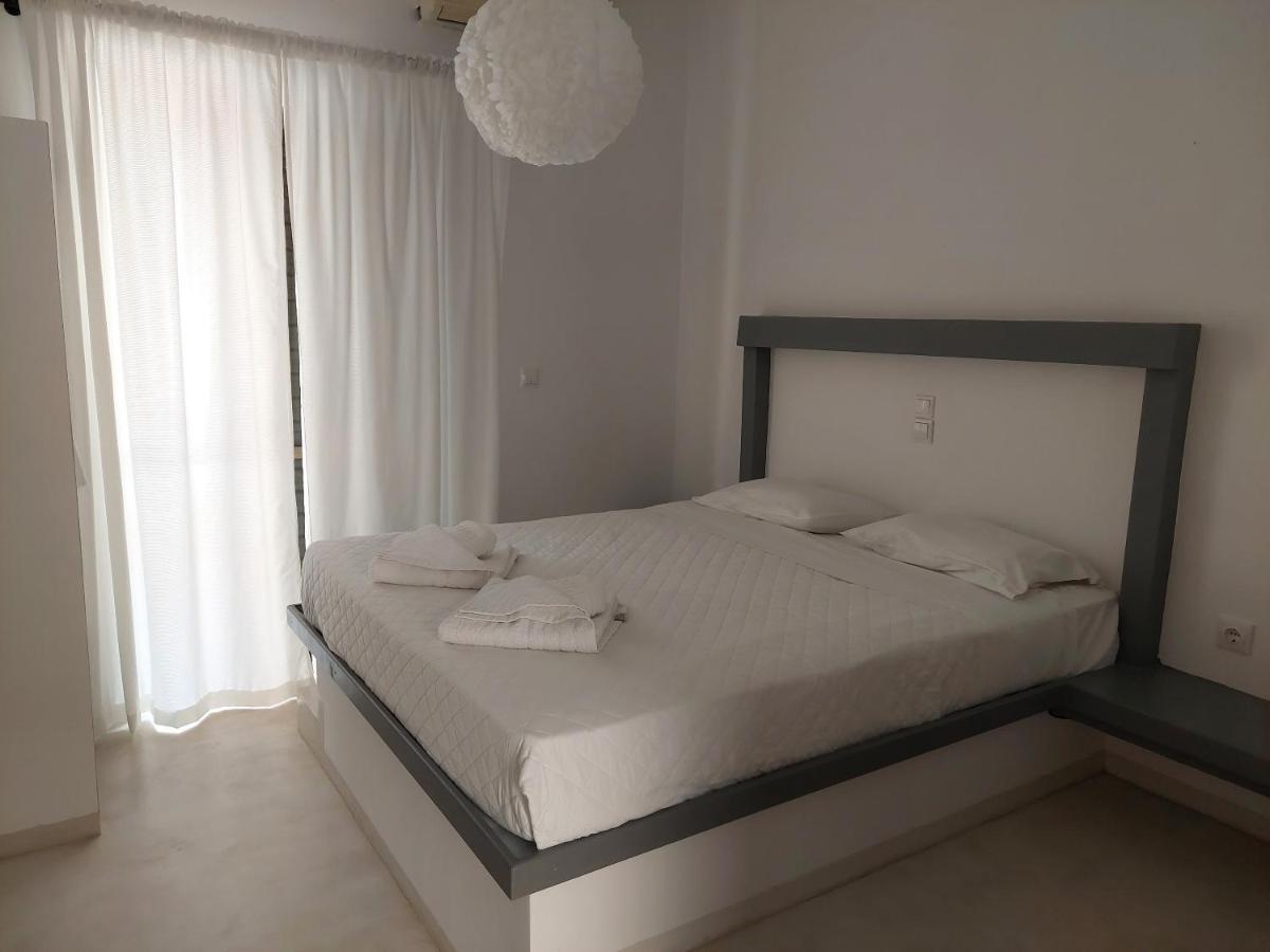 Golden Star Praxitelous Apartment Agia Marina  Bagian luar foto