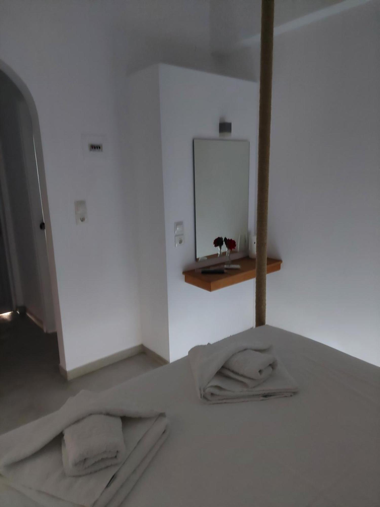 Golden Star Praxitelous Apartment Agia Marina  Bagian luar foto