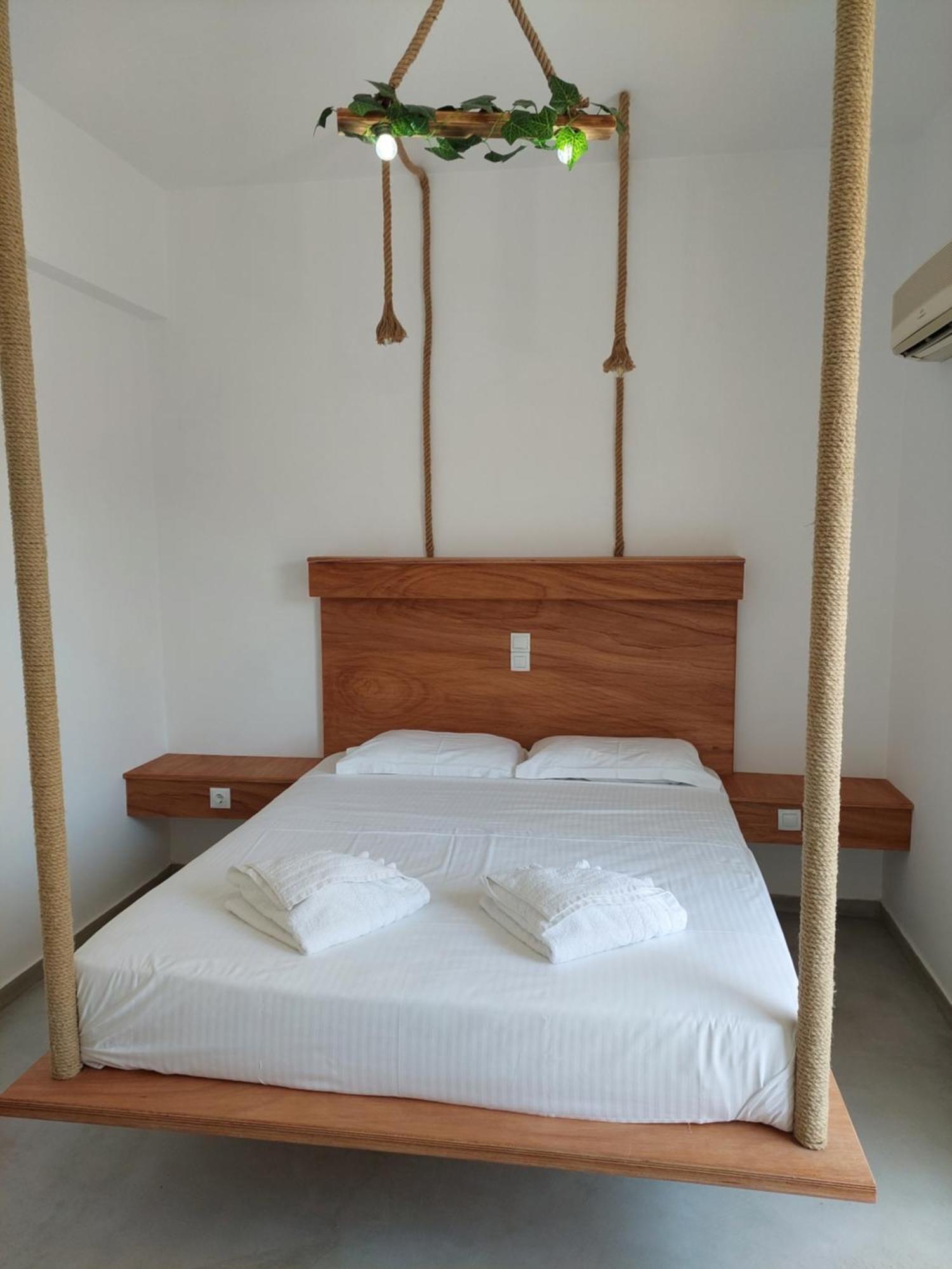 Golden Star Praxitelous Apartment Agia Marina  Bagian luar foto