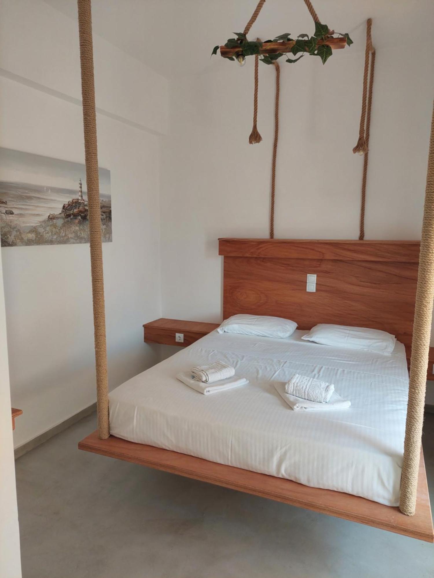 Golden Star Praxitelous Apartment Agia Marina  Bagian luar foto