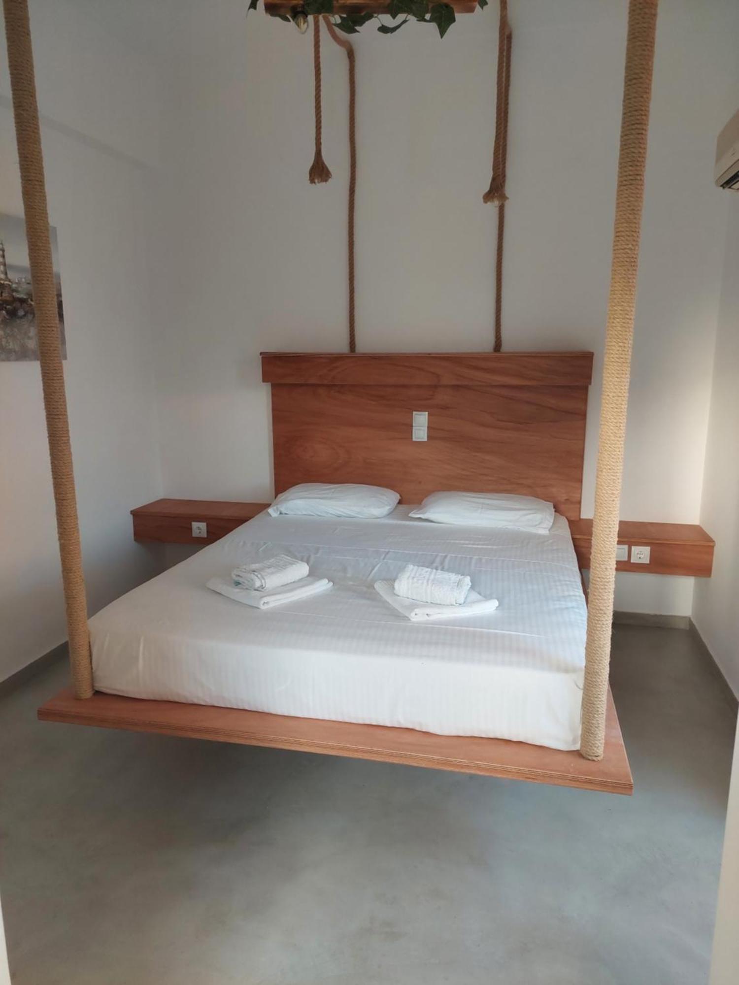 Golden Star Praxitelous Apartment Agia Marina  Bagian luar foto
