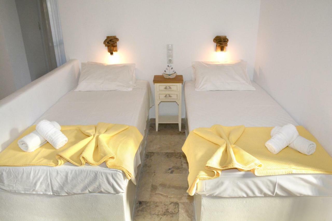 Golden Star Praxitelous Apartment Agia Marina  Bagian luar foto